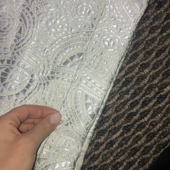 Sparkly, crisp white shorts! - Picture 6 of 8